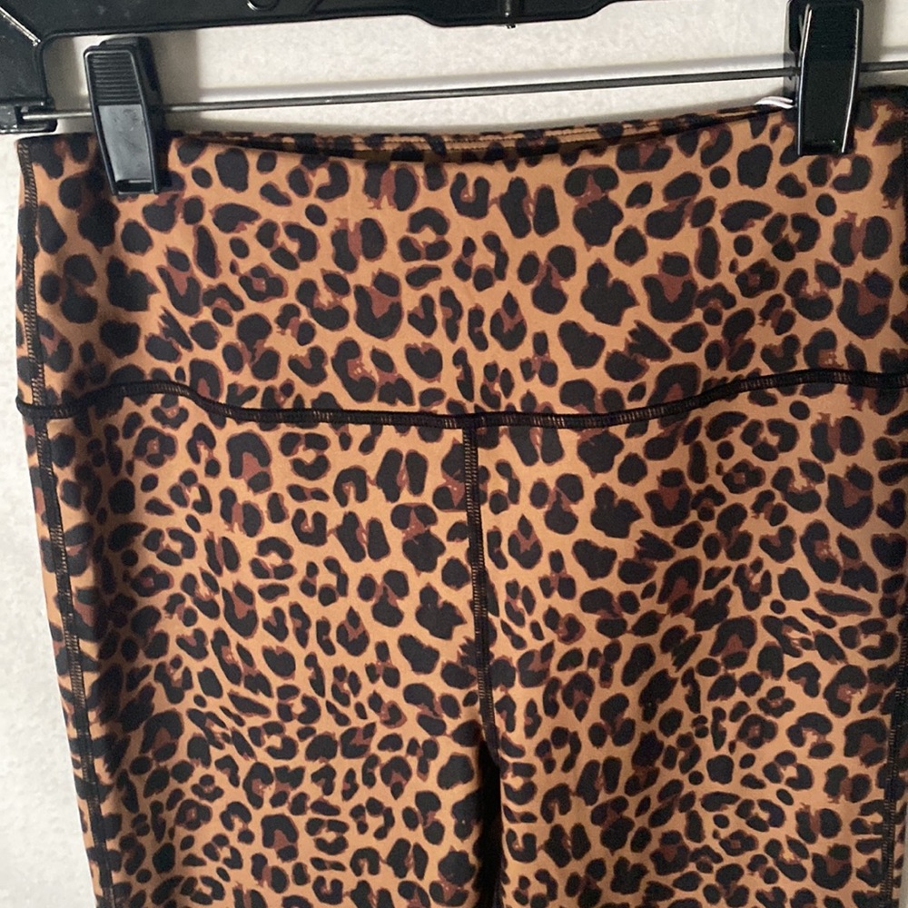 Promover High-rise Cheetah Bell Bottom Pant new w/tags. - Picture 2 of 4